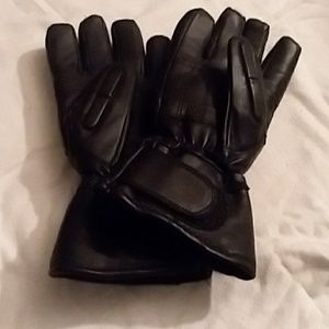 Leather motorcycle gloves